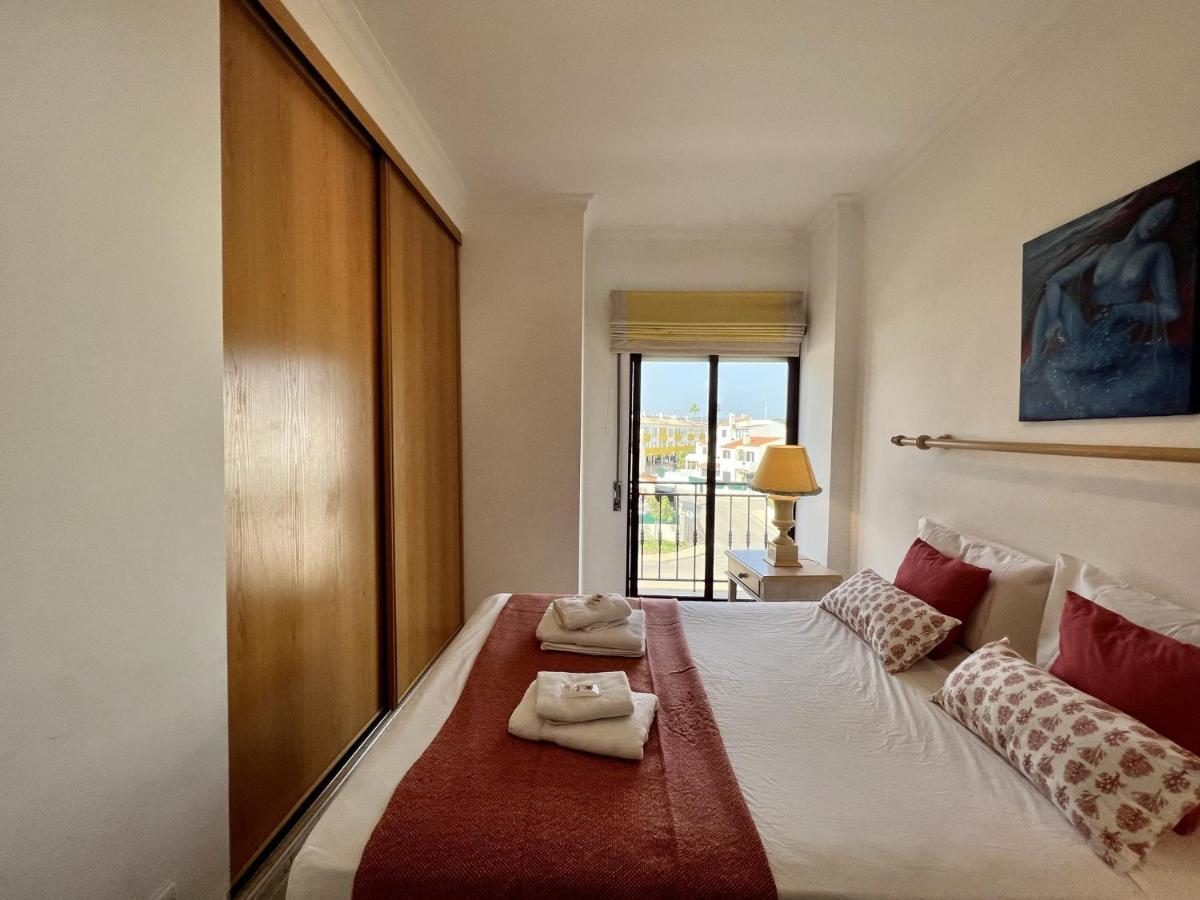 Quarteira Elegant With Pool By Homing Apartment ภายนอก รูปภาพ