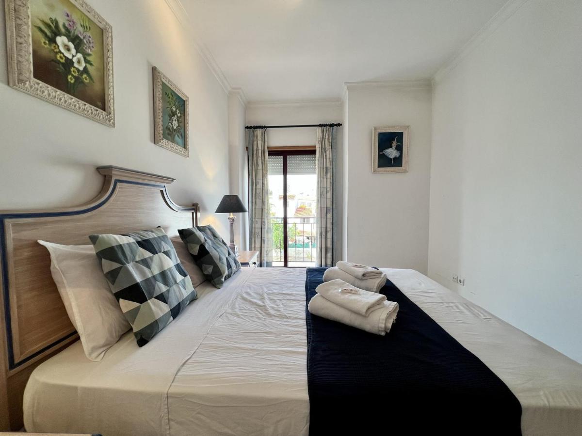 Quarteira Elegant With Pool By Homing Apartment ภายนอก รูปภาพ