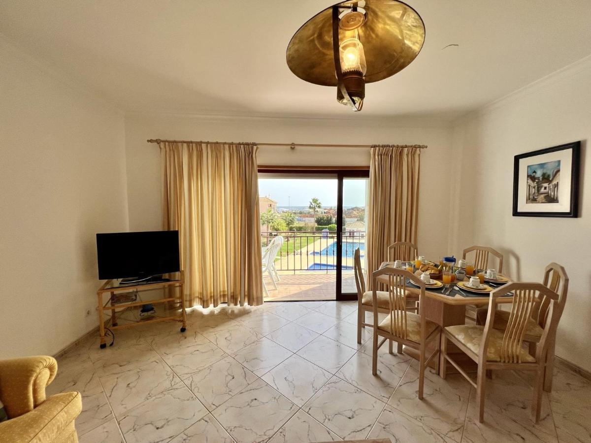 Quarteira Elegant With Pool By Homing Apartment ภายนอก รูปภาพ