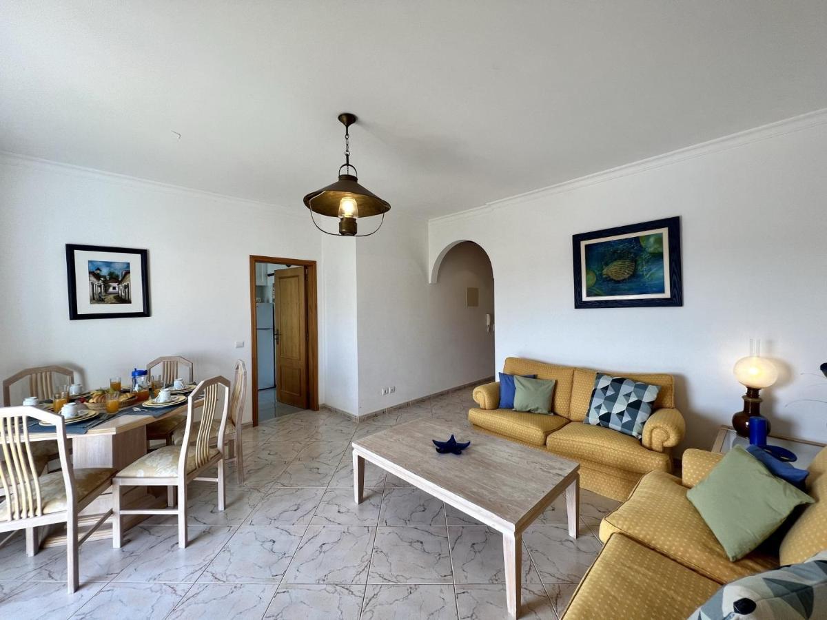 Quarteira Elegant With Pool By Homing Apartment ภายนอก รูปภาพ